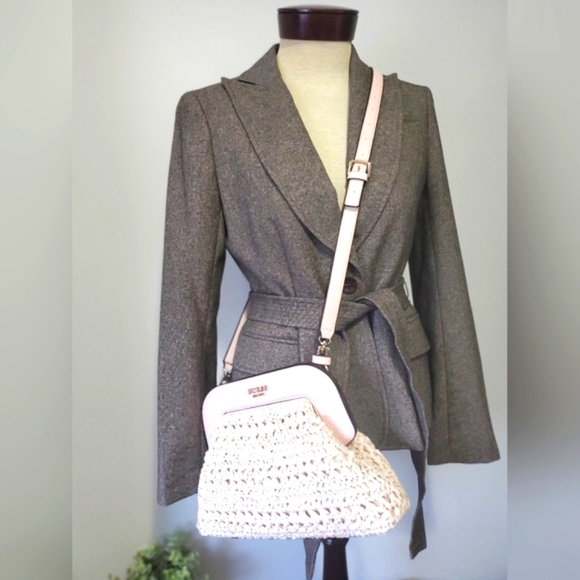 GUESS new!Liguria braided frame clutch/crossbody bag in pale pink with dust bag. - Picture 4 of 10